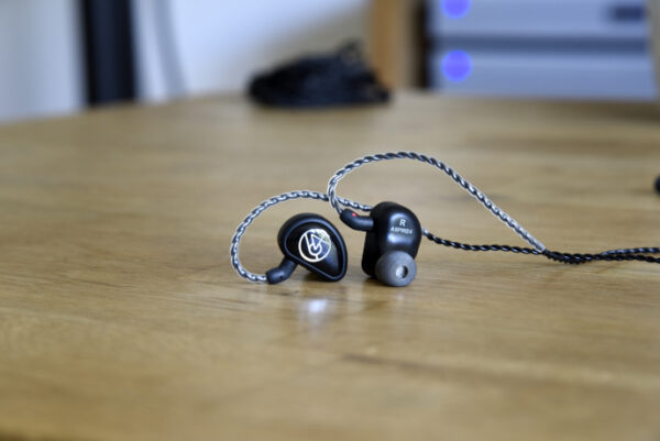 64 Audio Aspire 4